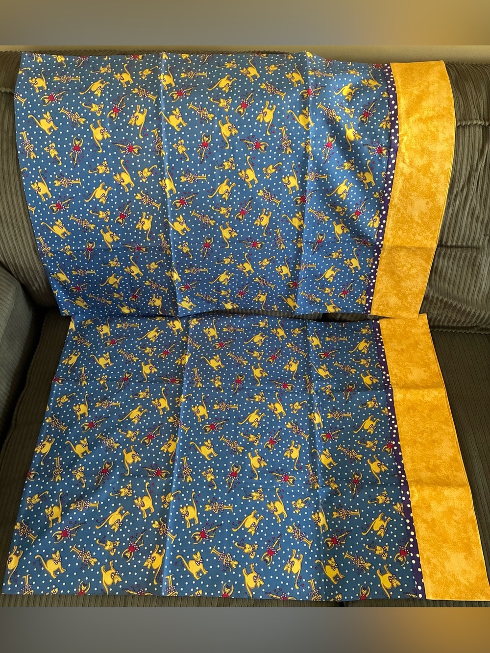Lot of 2 VTG Homemade Yellow Cat Print Pillowcase Blue Pillow Case Cover